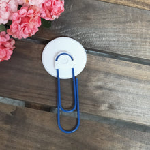 Load image into Gallery viewer, Button Paperclip