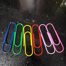 Load image into Gallery viewer, Button Paperclip