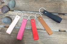 Load image into Gallery viewer, Personalised Keychain - The Blossom Gift
